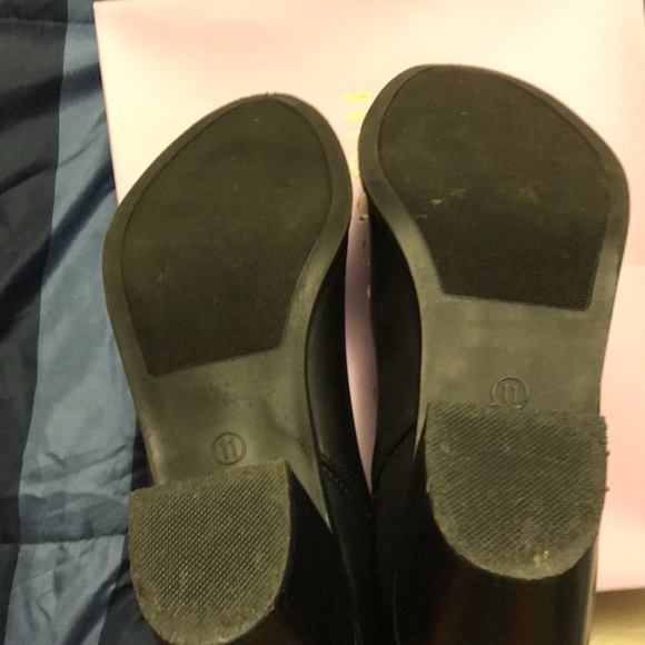 Black Boots - Picture 4 of 7